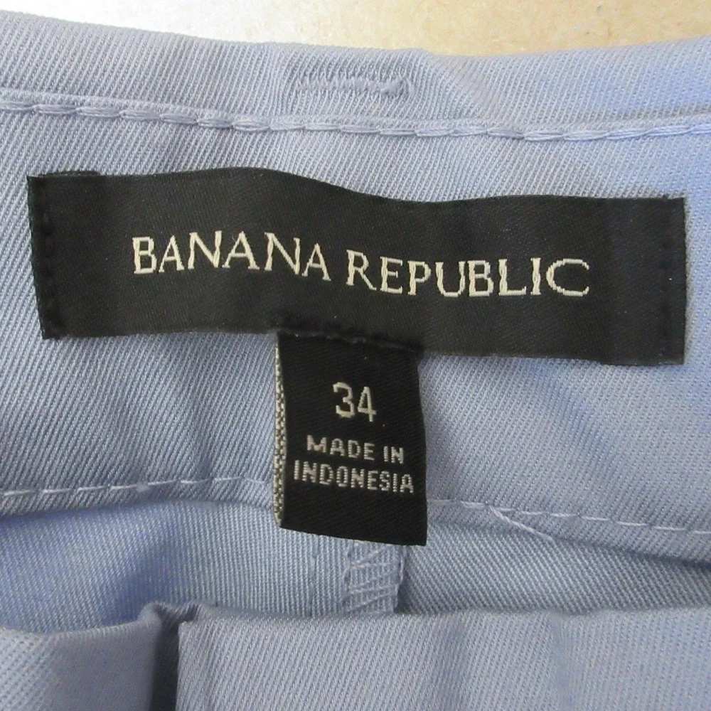 BANANA REPUBLIC Stretch Chino Shorts Mens Size 34 Blue Flat Front Quick Dry NWT